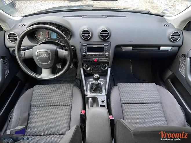 Audi A3 Sportback 1.9 TDi 105cv Ambiente 2me Ma Noir de 2007