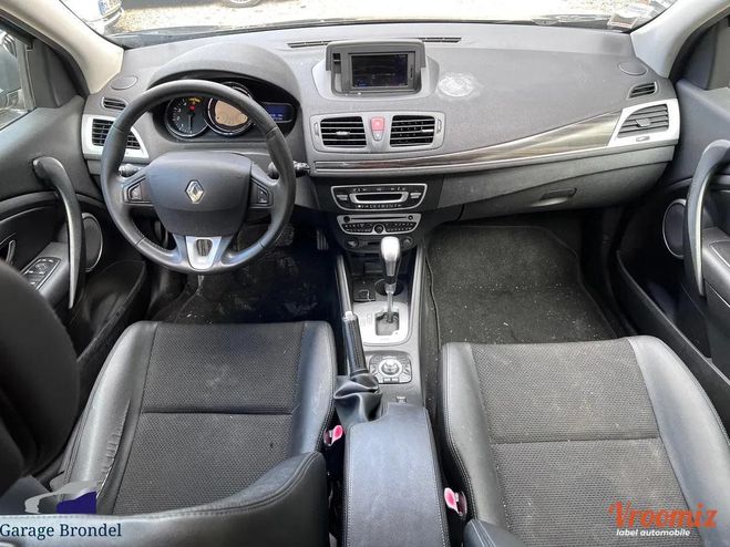 Renault Megane III 1.5 DCi 110cv Tomtom BVA Gris de 2010