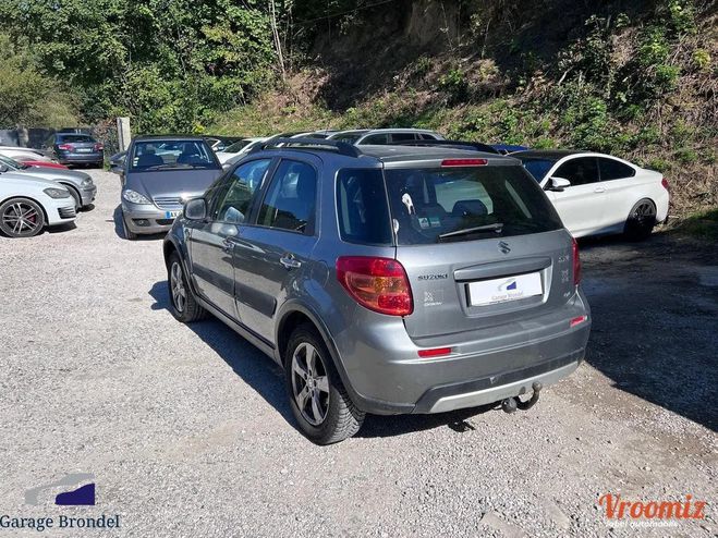 Suzuki SX4 S-Cross Sx-4 2.0 DDIS 135cv Gris de 2011