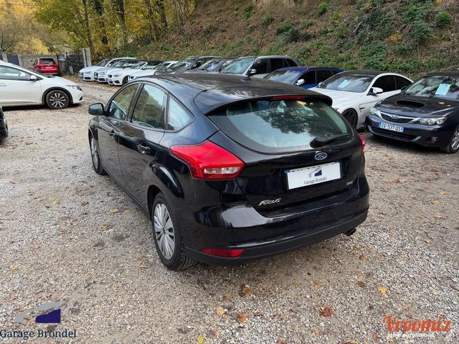 Ford Focus 1.5 SCTi 150cv Phase 2 Noir de 2015