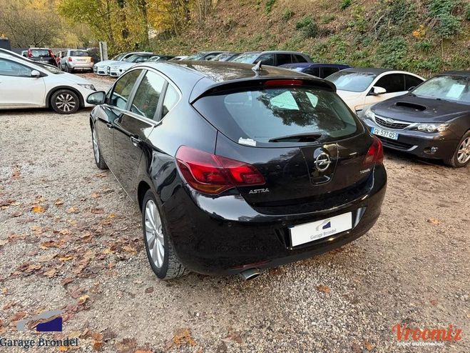 Opel Astra 1.4i Turbo 140cv Noir de 2010