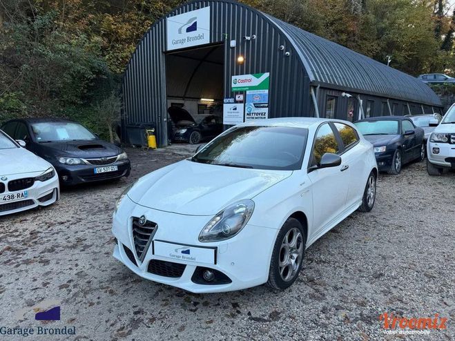 Cliquer pour voir la photo suivante Alfa romeo Giulietta 1.4i TB 170cv Sprint BVA Blanc de 2016
