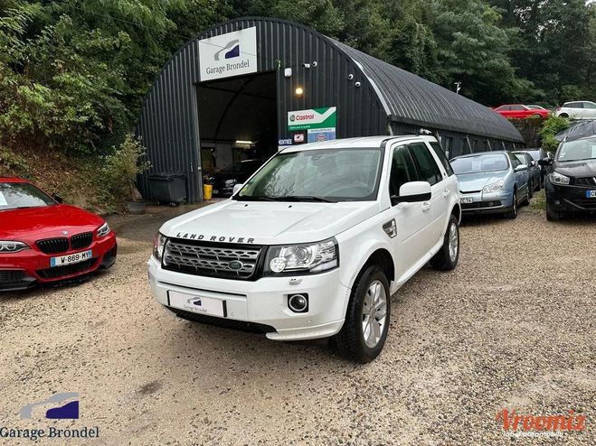 Cliquer pour voir la photo suivante Land rover Freelander II 2.2 TD4 150cv BVA 1ère Main Blanc de 2014
