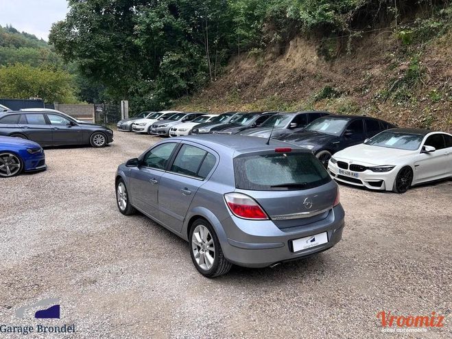 Opel Astra H 2.0 i 170cv Sport 2me main Gris de 2005