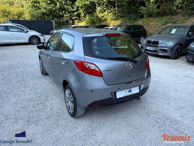Mazda 2 II 1.3i 75cv Elegance 1re main Gris de 2009