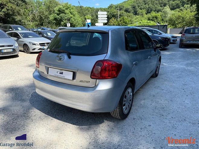 Toyota Auris 1.4 D-4D 90cv 2me main Gris de 2008