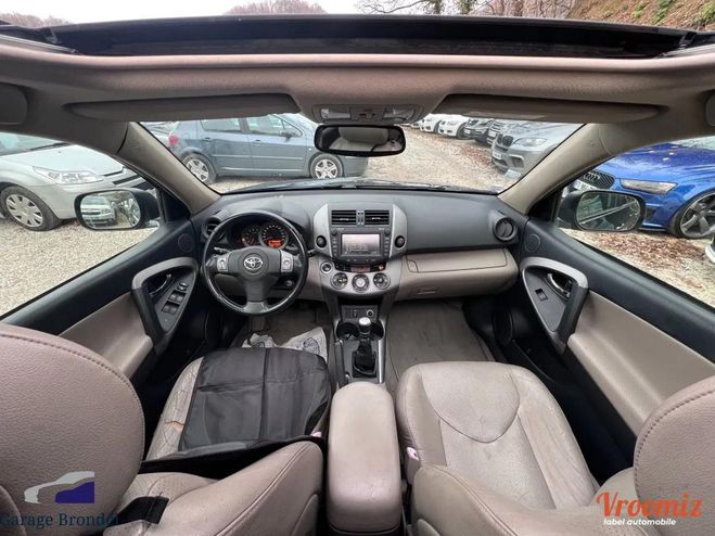 Toyota RAV 4 Rav-4 2.2D 177cv 4x4 2me main Noir de 2007