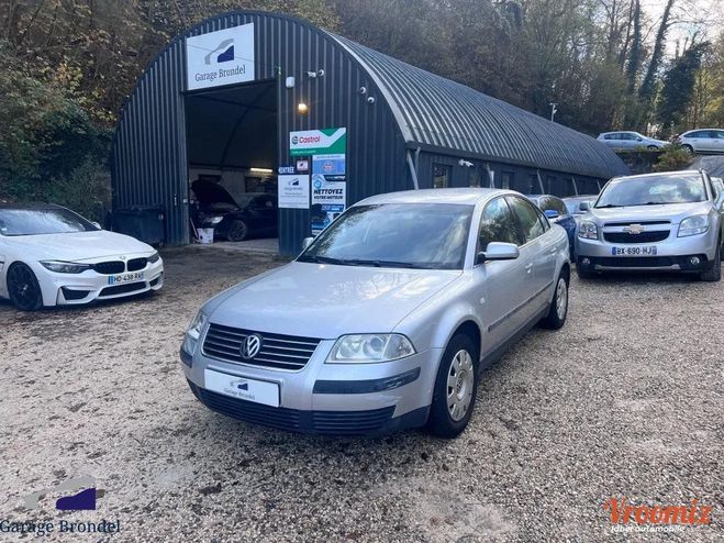 Cliquer pour voir la photo suivante Volkswagen Passat 1.6i 102cv Comfortline 1ére Main Gris de 2002