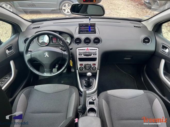 Peugeot 308 1.6 HDi 92cv Pack Navtech Phase 2 Noir de 2012