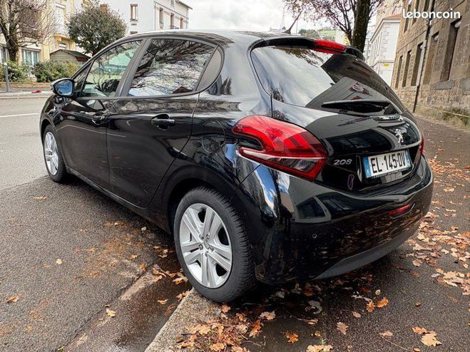 Peugeot 208 1.2 82cv style 70000 kms parfait �tat Noir de 2017