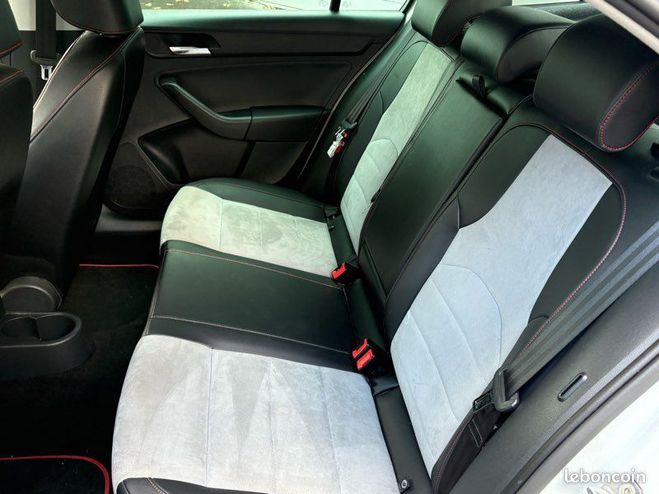 Seat Toledo Fr Line Tsi 110 cv Full options parfait  Blanc de 2016