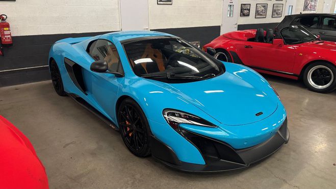 Mclaren 675LT speedster bleu de 2016