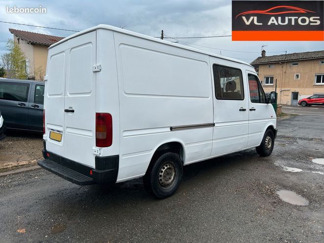 Volkswagen LT 32 7 PLACES L2H1 2.5 TDI- 90 cv Anne 20 Blanc de 2001