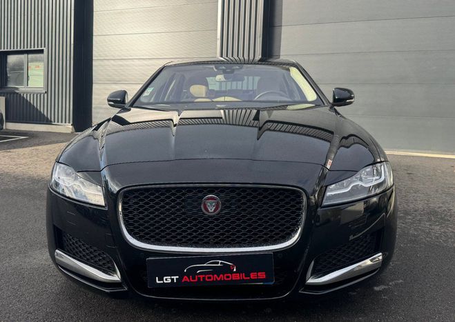 Jaguar XF (X260) Berline 2.0 D 16V 180 cv NOIR de 2015