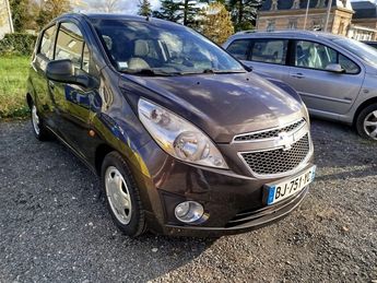  Voir détails -Chevrolet Spark 1.0 16v LS 5p à Yvrac (33)