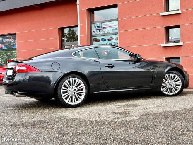 Jaguar XKR 5.0 510ch Supercharged Coup Gris de 2011