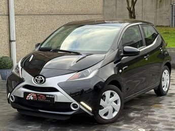  Voir détails -Toyota Aygo 1.0i VVT-i 1Main Airco Led Faible Km Ct  à Grimbergen (18)