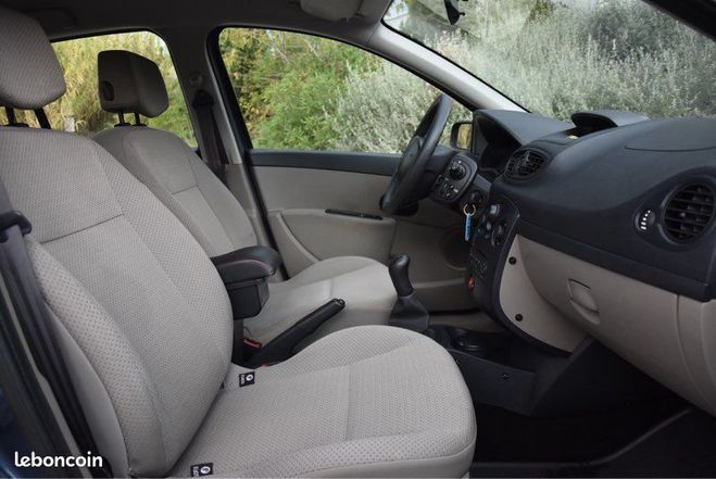Renault Clio 3 1.2 75ch BERLINE EXPRESSION phase 1 Gris de 2006