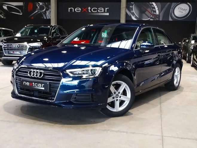 Cliquer pour voir la photo suivante Audi A3 30TFSI Sedan Bleu Métallisé de
