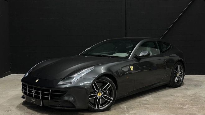 Ferrari FF V12 6.3 Coup 660 CV - Configuration Exc Gris de 2013