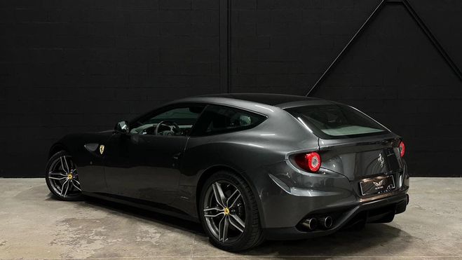 Ferrari FF V12 6.3 Coup 660 CV - Configuration Exc Gris de 2013