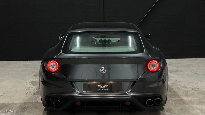 Ferrari FF V12 6.3 Coup 660 CV - Configuration Exc Gris de 2013