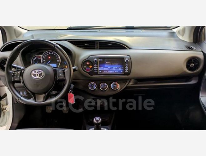 Toyota Yaris III (2) 69 VVT-I FRANCE 5P Blanc de 2019