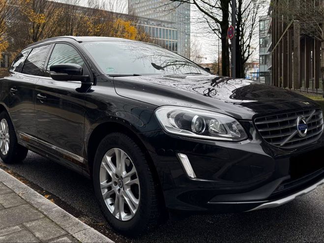Cliquer pour voir la photo suivante Volvo XC60 2.4D 215Cch Summum AWD Geartronic Noir de 2013