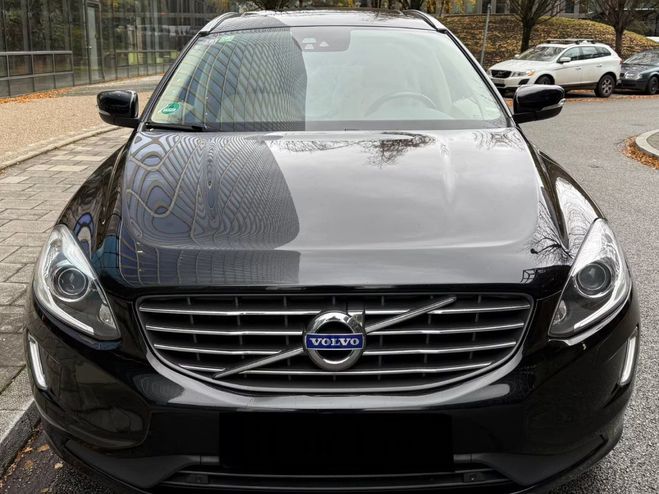 Volvo XC60 2.4D 215Cch Summum AWD Geartronic Noir de 2013