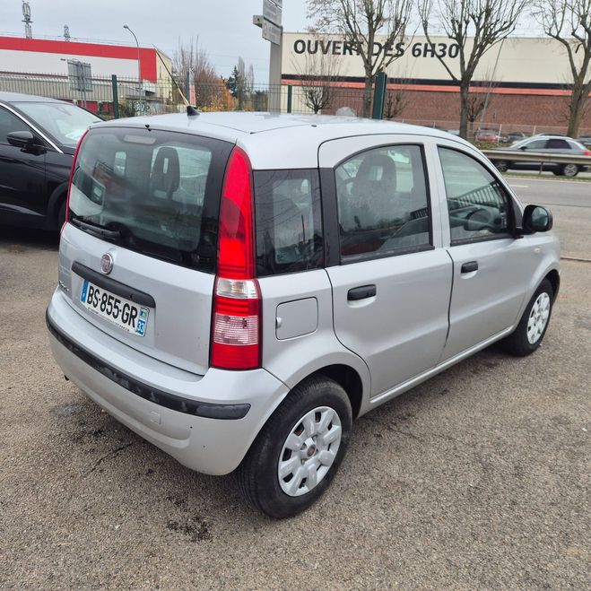 Fiat Panda II 1.2 8V 69 DYNAMIC TRS BELLE 7 Gris de 2011