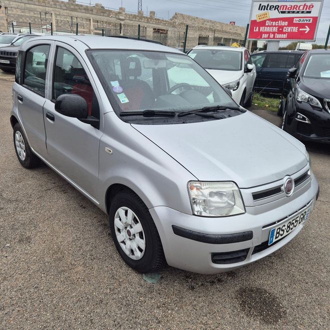 Fiat Panda II 1.2 8V 69 DYNAMIC TRS BELLE 7 Gris de 2011