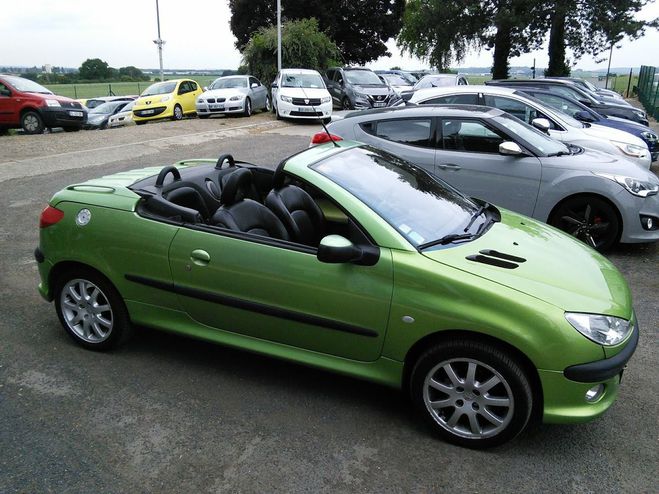 Peugeot 206 2.0 i S16 136 CUIR - DISTRIBUTION FAITE Vert de 2002