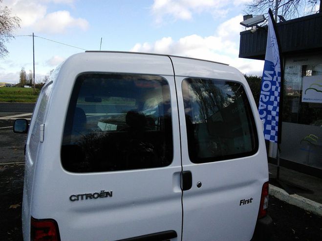 Citroen Berlingo Utilitaire 1.6 HDi Fourgon 75cv DISTRIBU Blanc de 2010