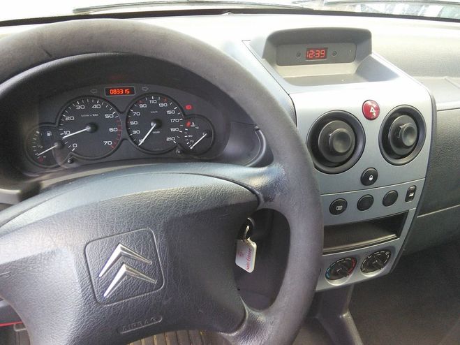 Citroen Berlingo Utilitaire 1.6 HDi Fourgon 75cv DISTRIBU Blanc de 2010