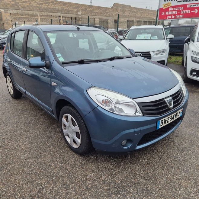 Dacia Sandero II 1.5 DCI 90 LAUREATE EURO6 Bleu de 2011