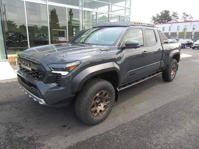 Toyota Tacoma 4X4 Double Cab Hybrid Trailhunter Gris de 2025