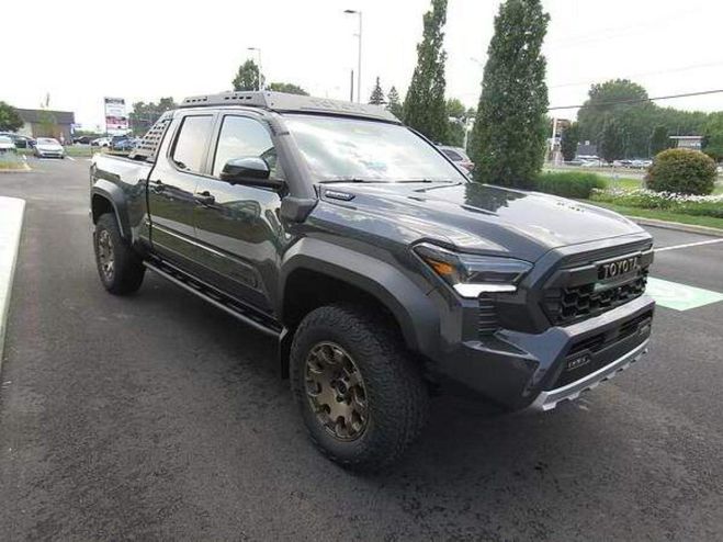 Toyota Tacoma 4X4 Double Cab Hybrid Trailhunter Gris de 2025