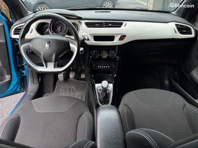 Citroen DS3 1.6 vti 120 so chic Bleu de 2011