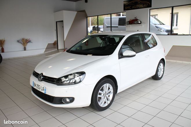 Cliquer pour voir la photo suivante Volkswagen Golf 1.6 TDI 105 ch Confortline Business Boit Blanc de 2011