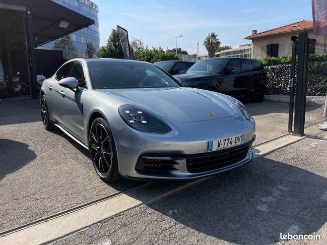 Porsche Panamera 3.0 V6 462CH 4 E-HYBRID Gris de 2019