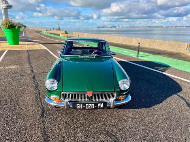 MG MGB GT OVERDRIVE British Racing Green de 1967
