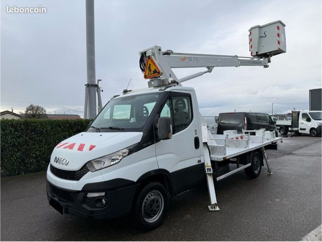 Iveco Daily 20990ht 35s13 nacelle Comilev panier 2 p  de 2016