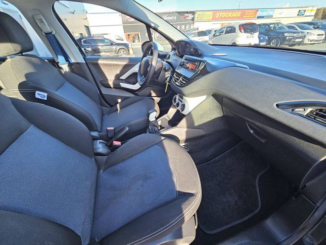Peugeot 208 1.2 VTI 68ch Like 5p GRIS F de 2016