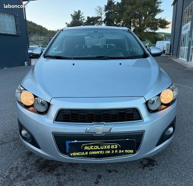 Chevrolet Aveo 1.4 i 100 cv boite automatique Autre de 2011