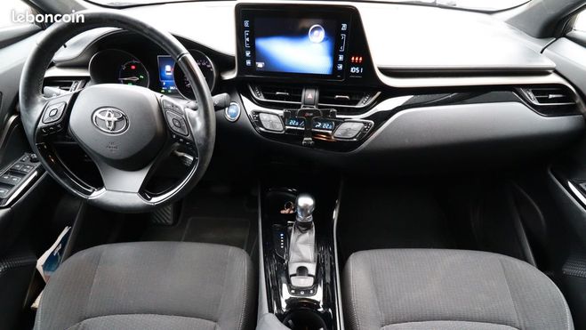 Toyota C HR 1.8 122 ch 100 team d full-hybrid 4x2 e- Gris de 2018