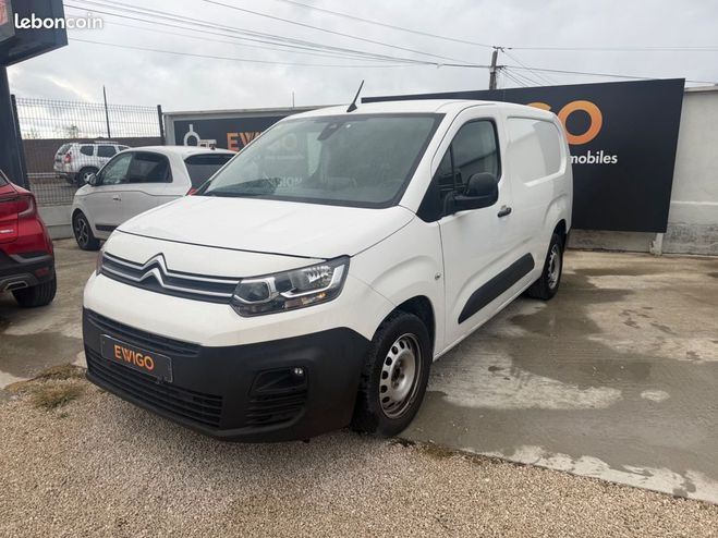 Cliquer pour voir la photo suivante Citroen Berlingo vu 1.5 bluehdi 102 ch m l1 club camera c Blanc de 2022