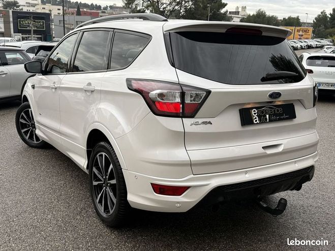 Ford Kuga 2.0 TDCI 150CH STOP&START ST-LINE 4X4 PO Blanc de 2017