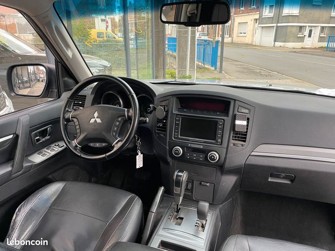 Mitsubishi Pajero LONG 3.2 DI-D INSTYLE A Gris de 2011