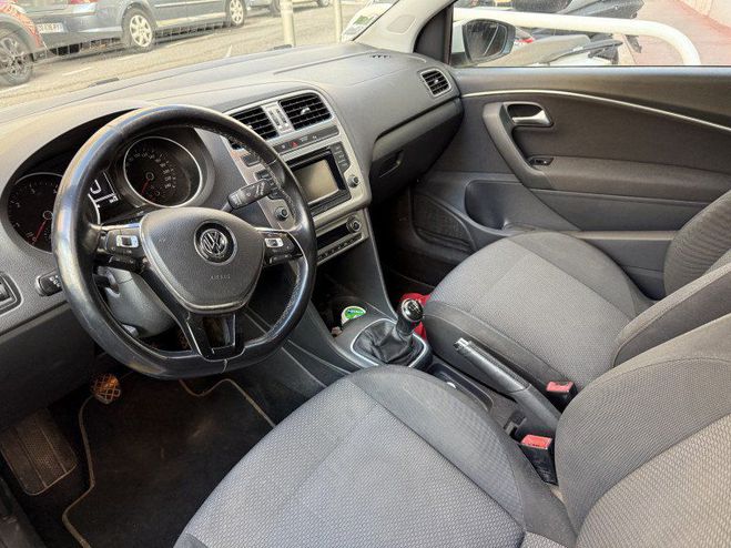 Volkswagen Polo 1.4 TDI 90CH BLUEMOTION TECHNOLOGY CONFO Blanc de 2015