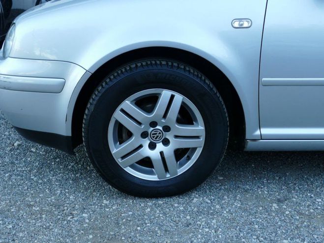 Volkswagen Golf 1.6 TSI 105 Ch BVM5 Gris de 2001